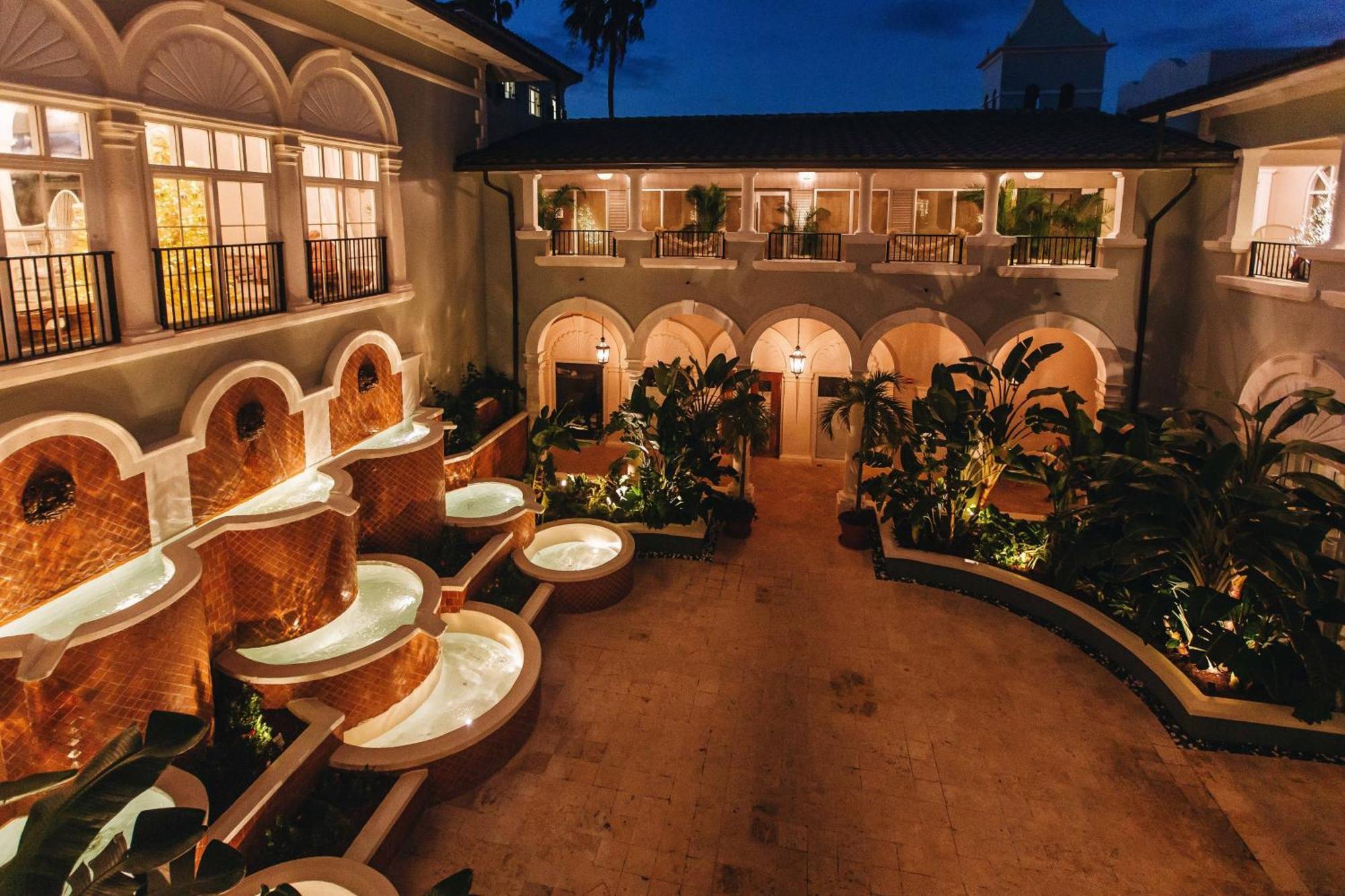 The Ritz-Carlton St. Thomas Hotel Benner Eksteriør billede